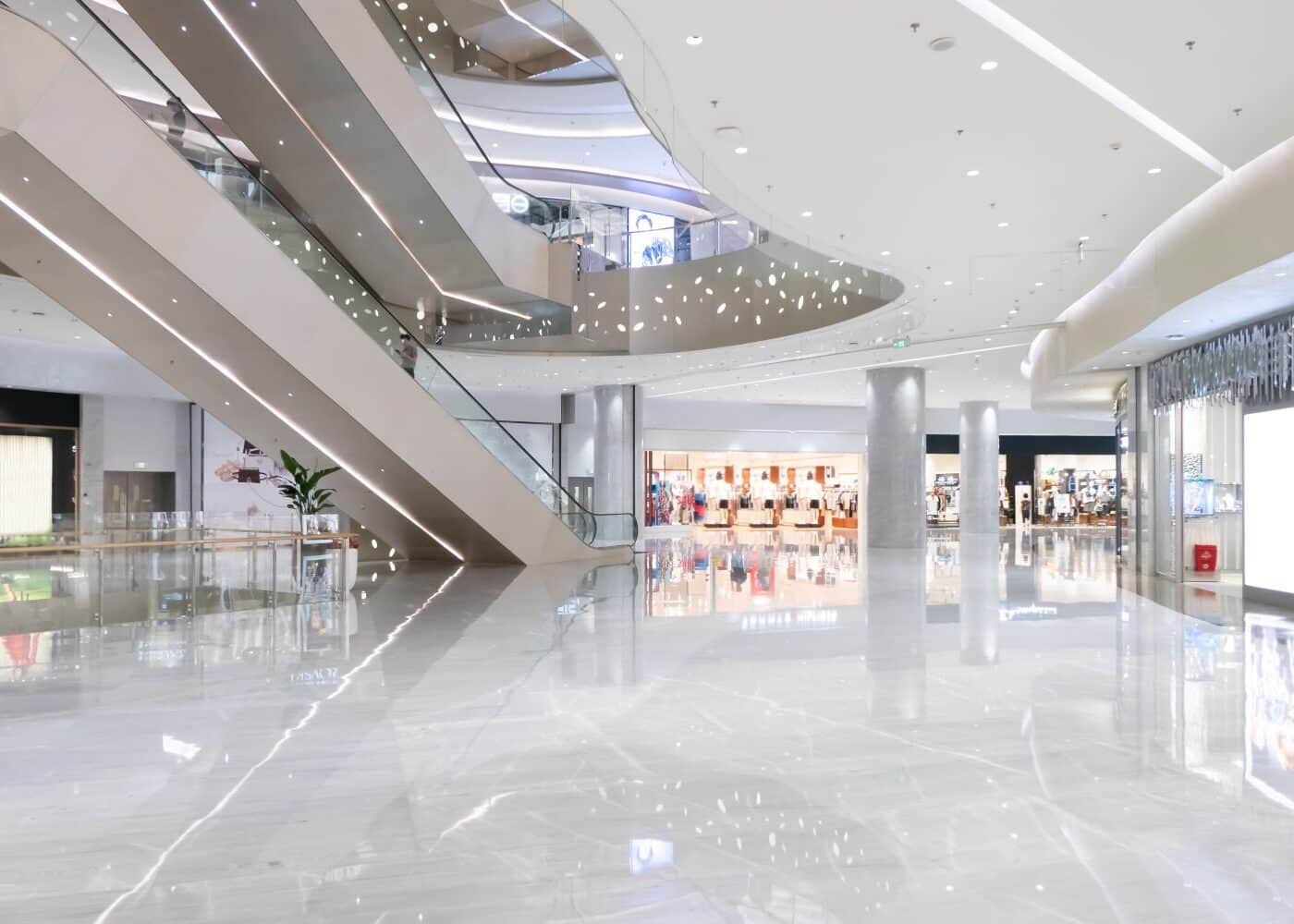 epoxy resin floor in shopping centre